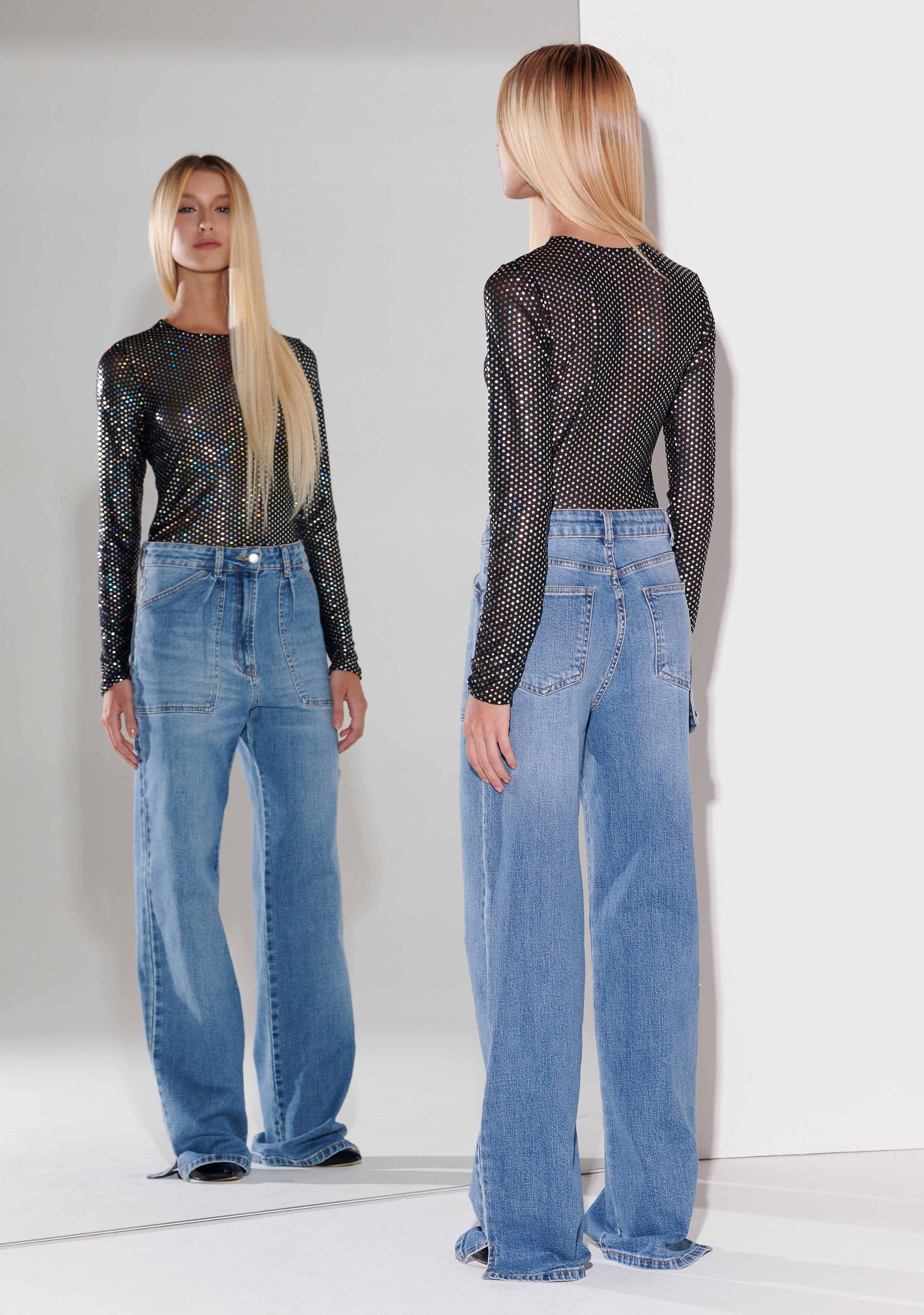 Olivia Top in Holographic