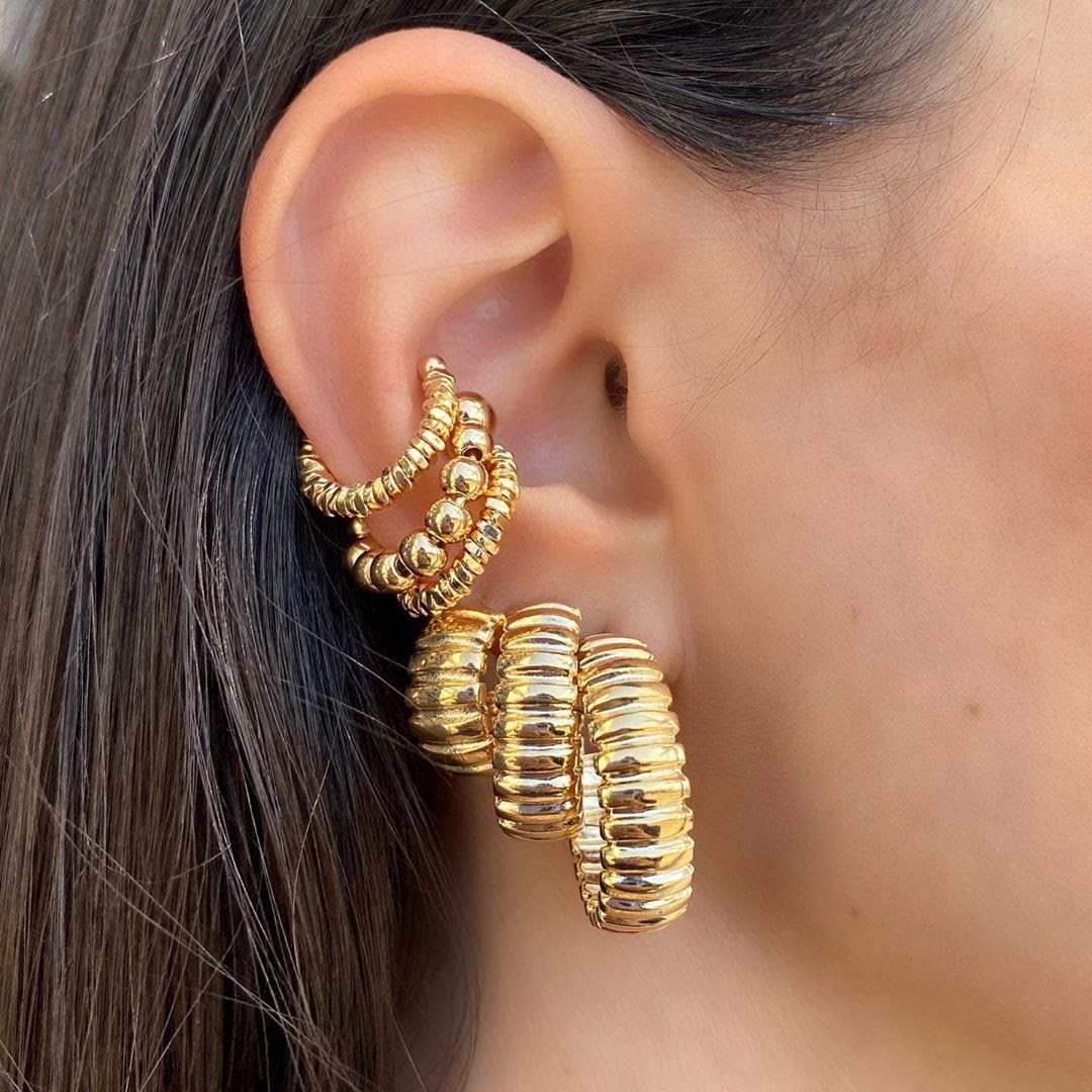 Textured Hoop Earring in 18k Gold