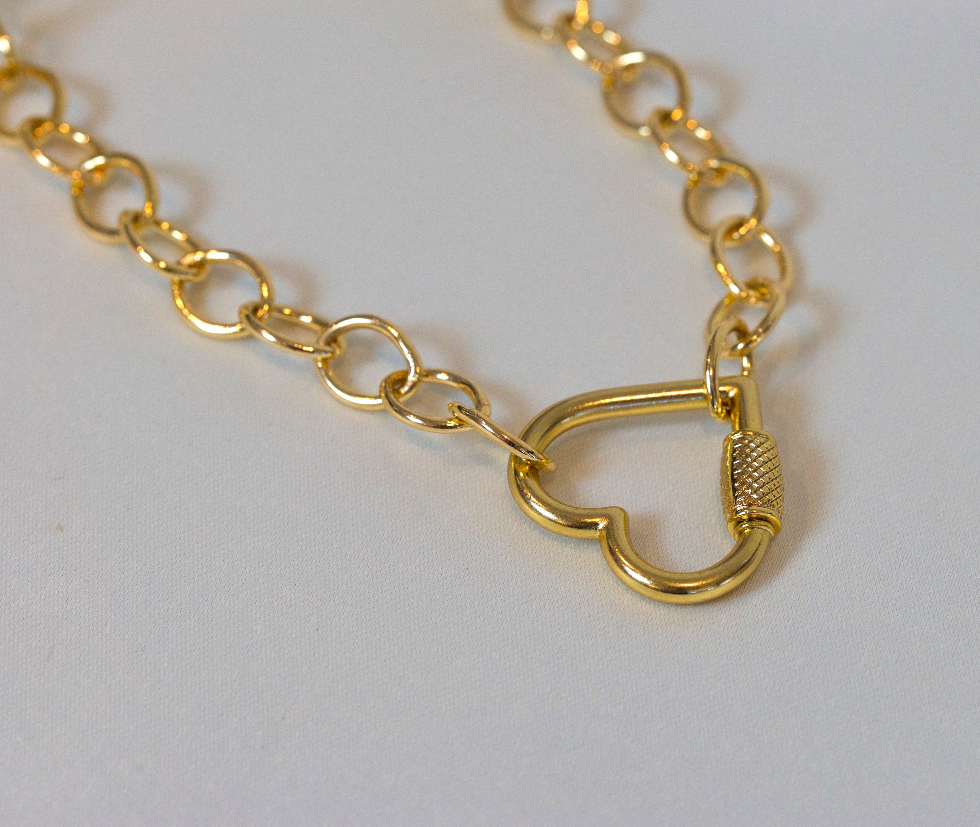 Heart Pendant Link Necklace in 18k Gold Plated